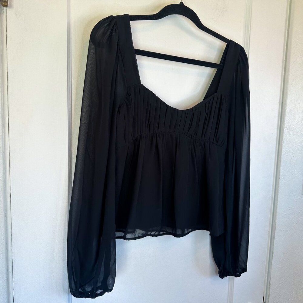 Abercrombie | Sheer Puff Sleeve Sweetheart Neckline Long Sleeve Top in Black XS - Picture 4 of 7